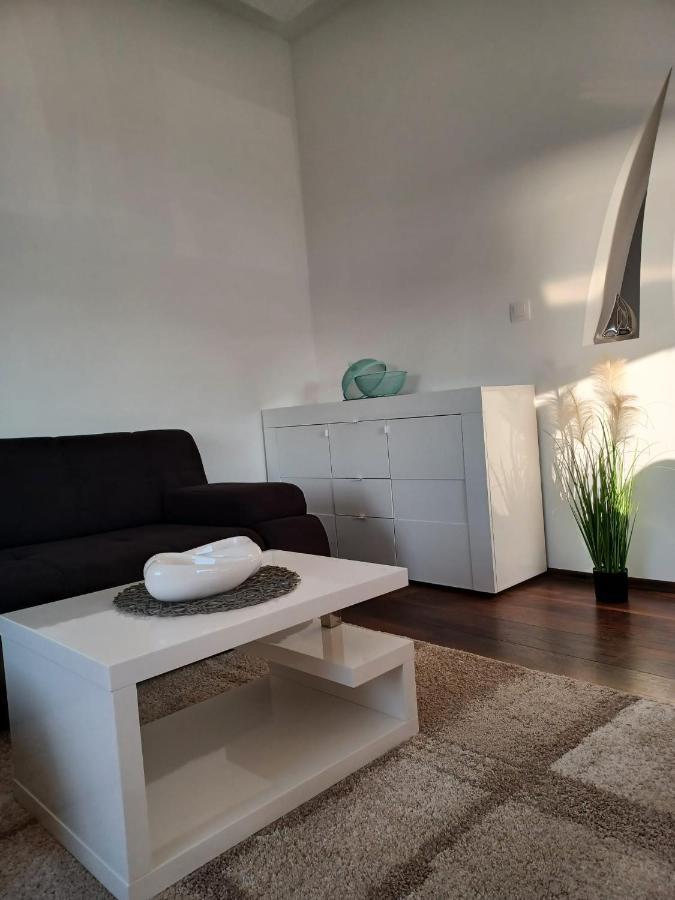 Niko 1 Lägenhet Mali Lošinj Exteriör bild