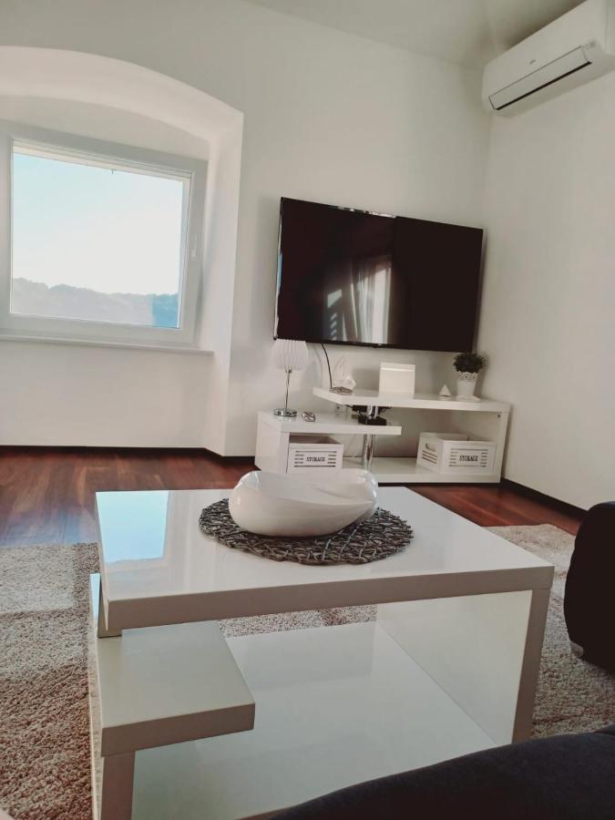 Niko 1 Lägenhet Mali Lošinj Exteriör bild