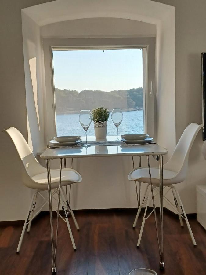Niko 1 Lägenhet Mali Lošinj Exteriör bild