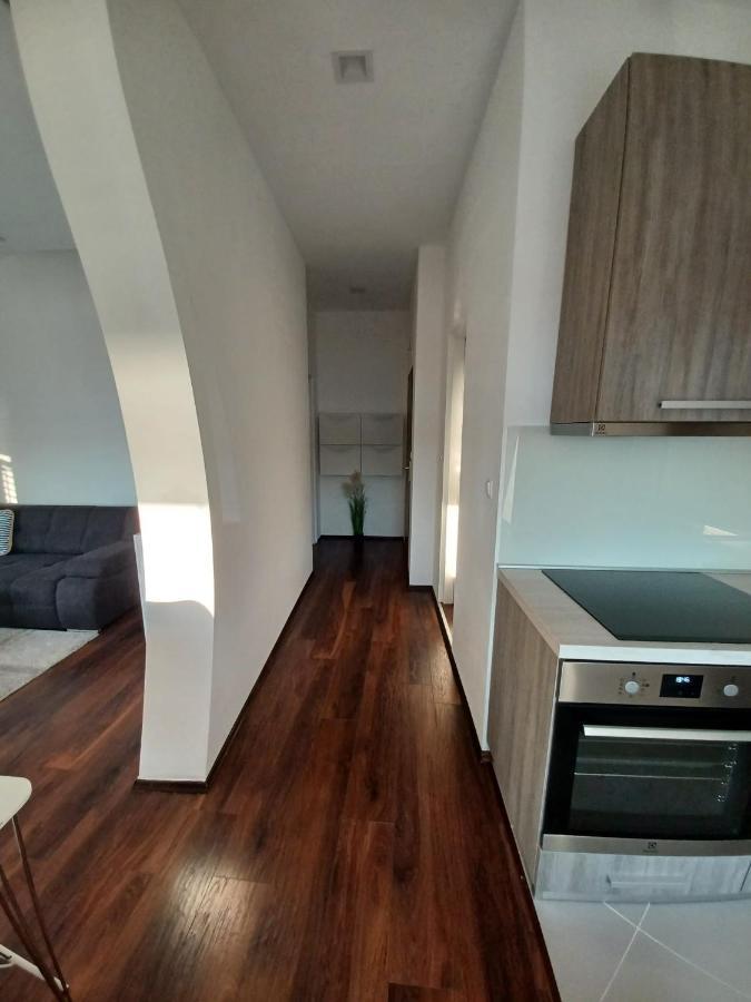 Niko 1 Lägenhet Mali Lošinj Exteriör bild